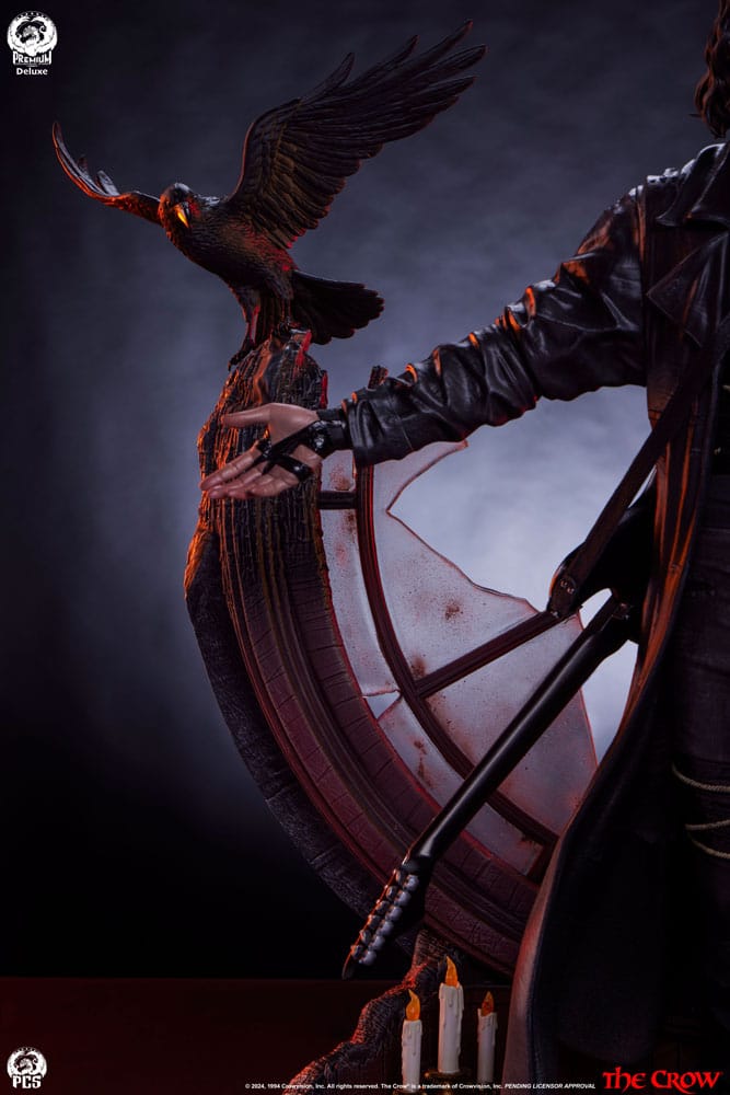 The Crow statuette Epic Series 1/3 Crow Deluxe Edition 66 cm
