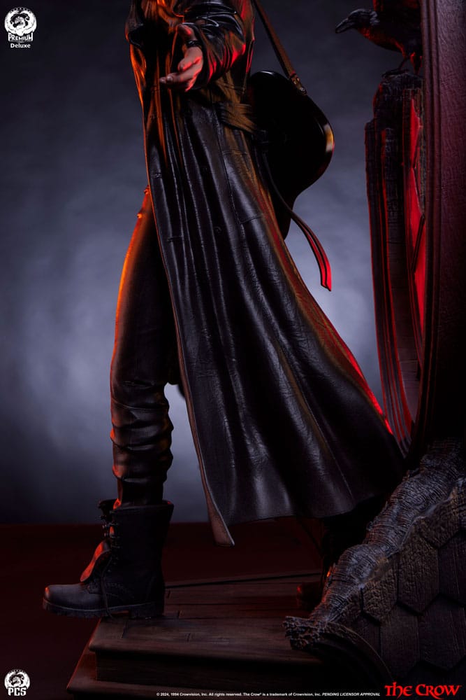 The Crow statuette Epic Series 1/3 Crow Deluxe Edition 66 cm