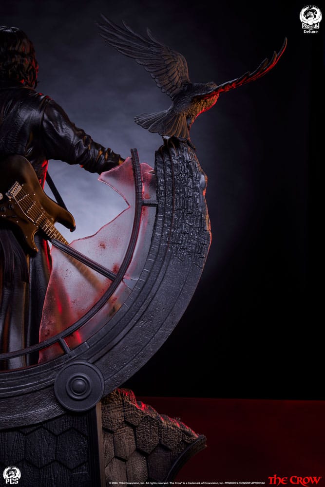 The Crow statuette Epic Series 1/3 Crow Deluxe Edition 66 cm