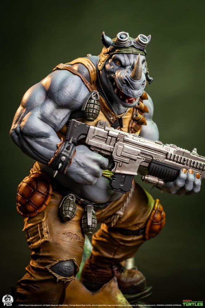 Teenage Mutant Ninja Turtles Legends statuette 1/3 Rocksteady 69 cm