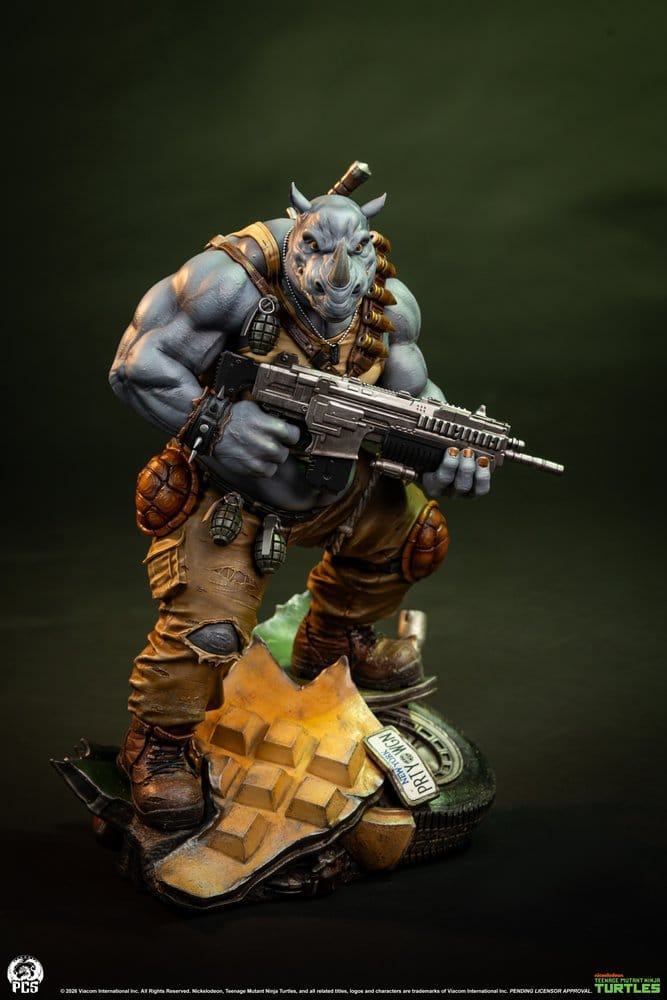 Teenage Mutant Ninja Turtles Legends statuette 1/3 Rocksteady 69 cm