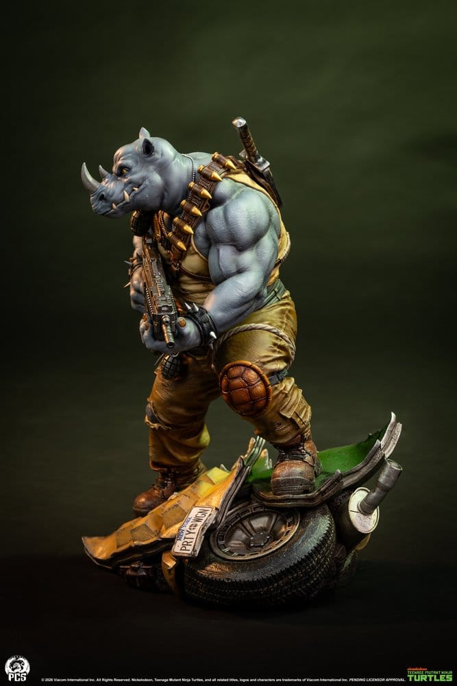 Teenage Mutant Ninja Turtles Legends statuette 1/3 Rocksteady 69 cm