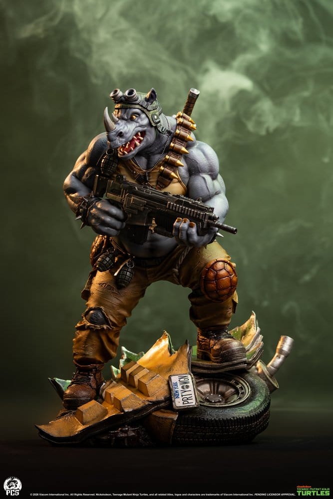Teenage Mutant Ninja Turtles Legends statuette 1/3 Rocksteady 69 cm