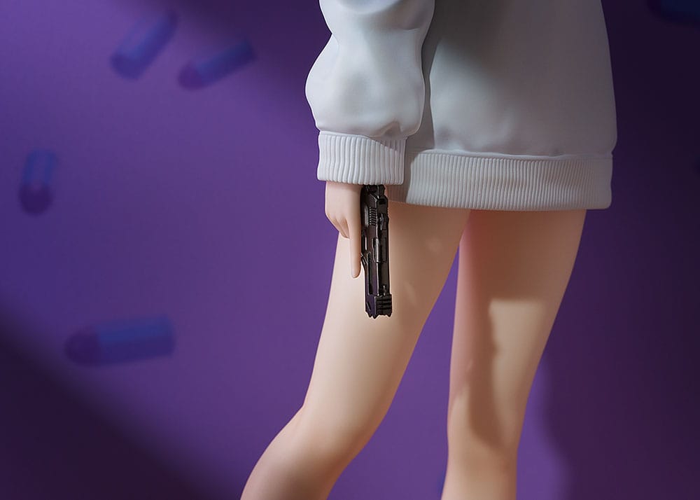 Lycoris Recoil statuette PVC 1/7 Chisato Nishikigi: Oversized Sweatshirt Ver. 25 cm