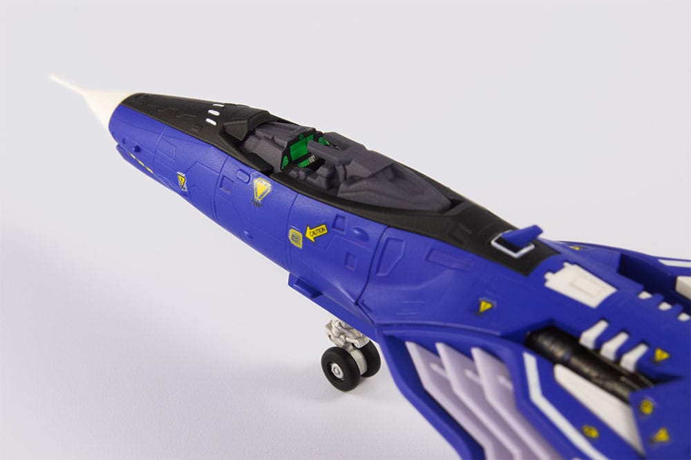 Raiden V Director´s Cut figurine Plastic Model Kit 1/100 FT-00004A Azuma 2P Color Ver. 18 cm