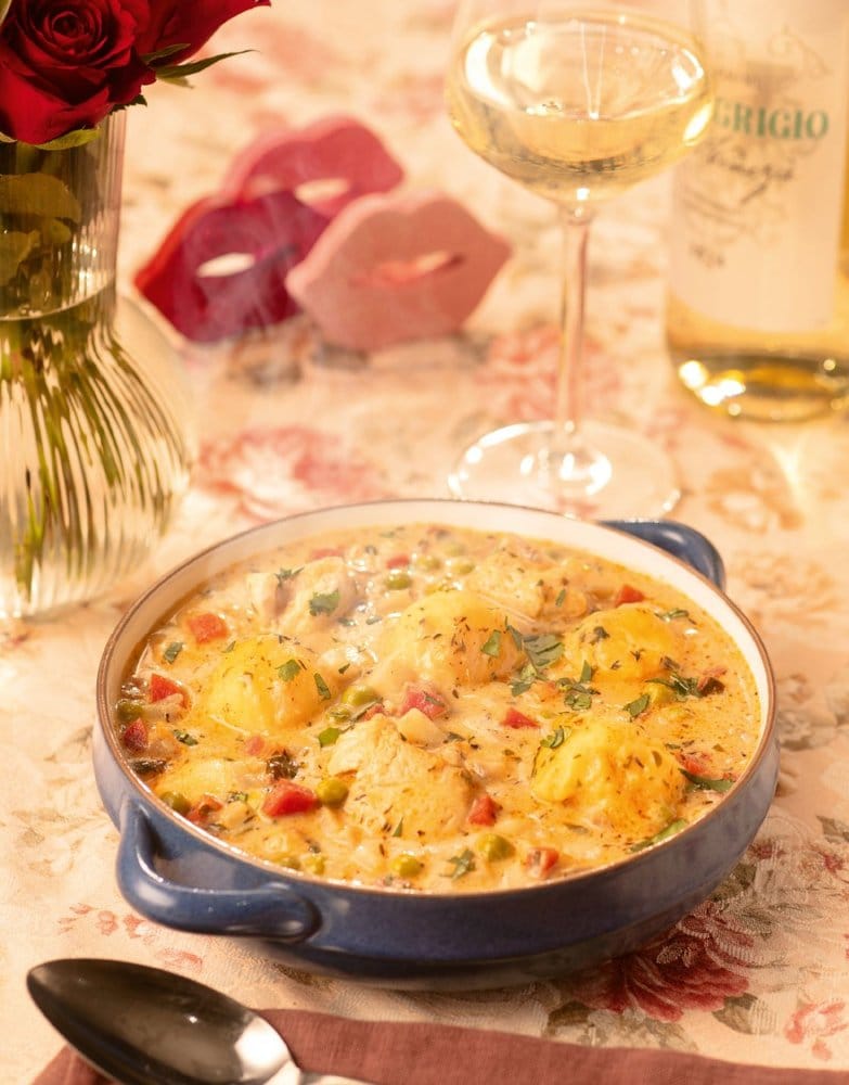 Taylor's Kitchen: The Ultimate Swiftie Cookbook *ALLEMAND*