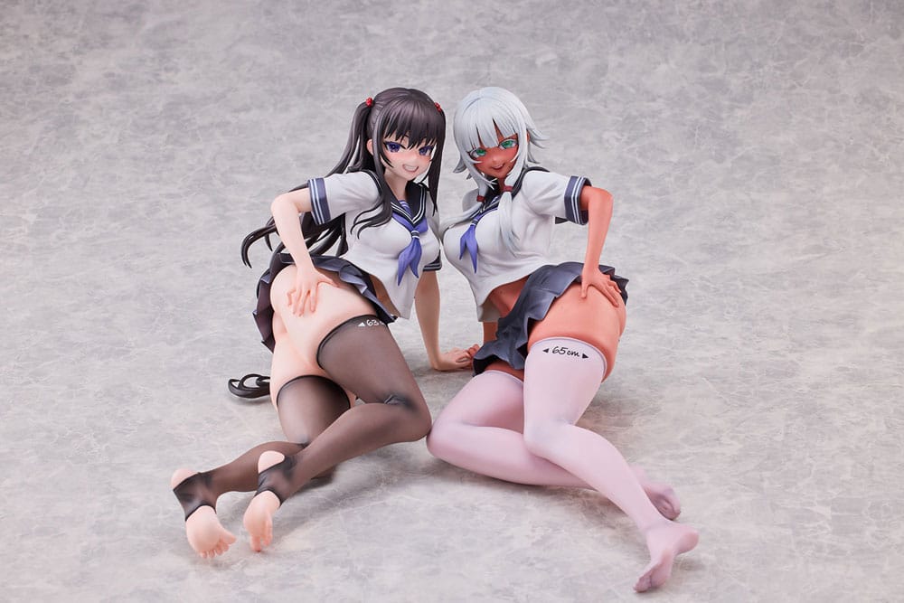 World Where the Thickness of a Girl's Thighs is Equal to Her Social Status statuettes 1/5 Raura Aiza & Iroha Shishikura 14 cm