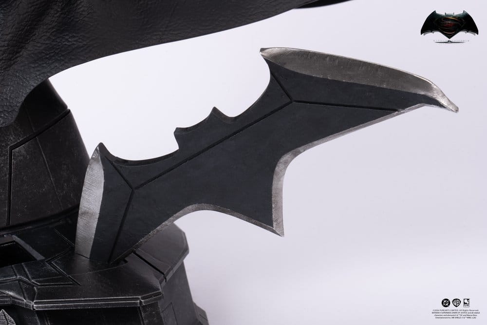 Justice League: Batman v Superman: Dawn of Justice réplique 1/1 Batman Cowl 51 cm