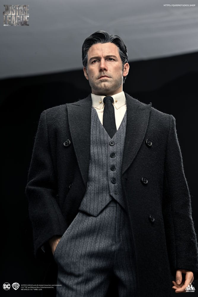 Justice League statuette 1/4 Bruce Wayne (Ben Affleck) 51 cm