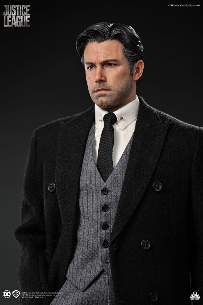 Justice League statuette 1/4 Bruce Wayne (Ben Affleck) 51 cm