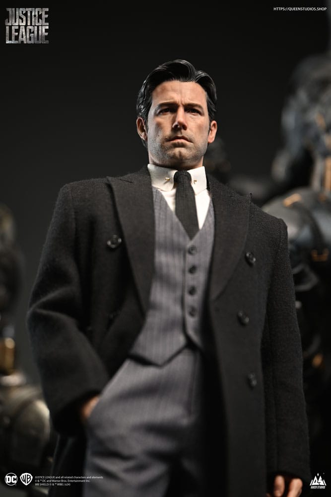 Justice League statuette 1/4 Bruce Wayne (Ben Affleck) 51 cm