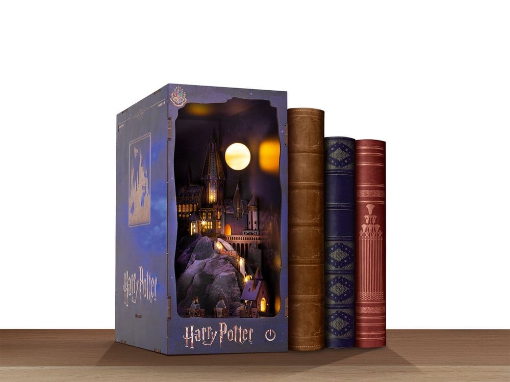 Harry Potter Tiny Adventures book nook mini-diorama Poudlard 18 cm