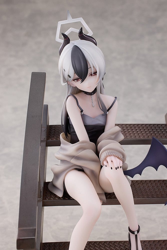 Blue Archive statuette PVC 1/7 Kayoko (Dress): Memorial Lobby Ver. 22 cm