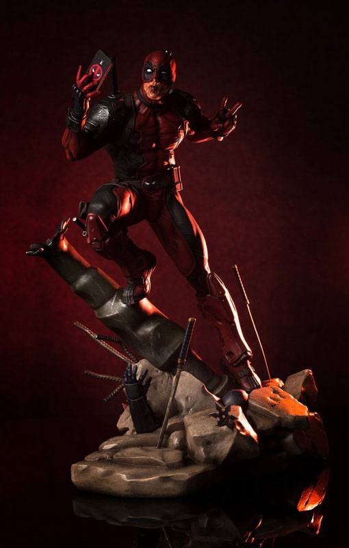 Marvel Comics statuette 1/6 PrototypeZ Deadpool by Erick Sosa 46 cm