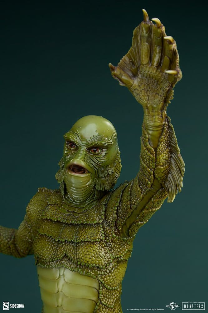 Universal Monsters statuette Premium Format Creature from the Black Lagoon 80 cm