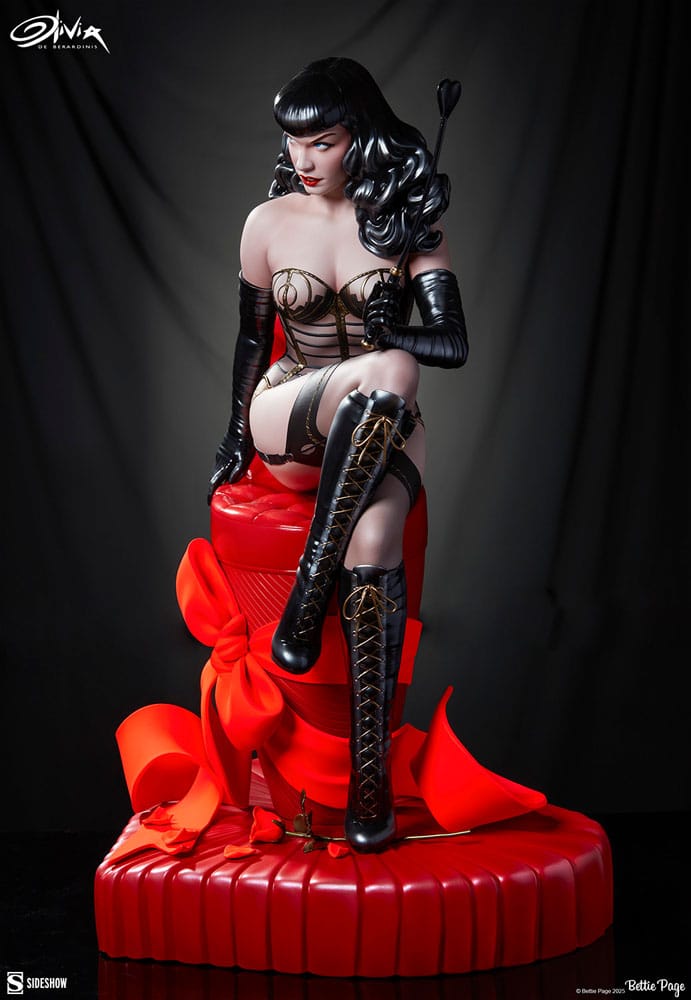 Bettie Page statuette Love Hurts 44 cm