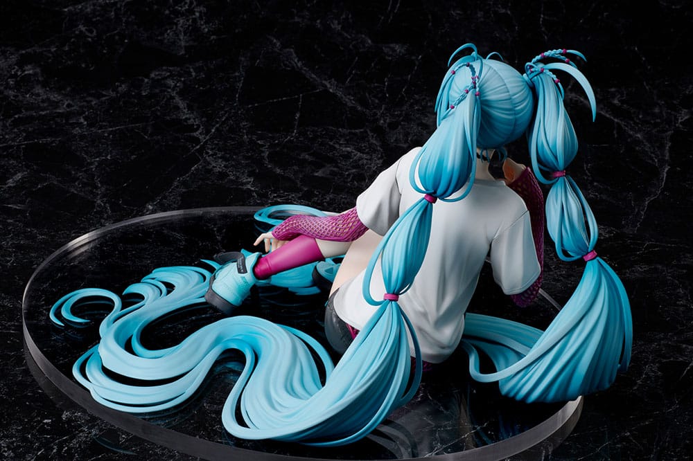 Hatsune Miku statuette 1/4 Yoneyama Mai The Latest Street Style "Cute" Limited Edition 17 cm