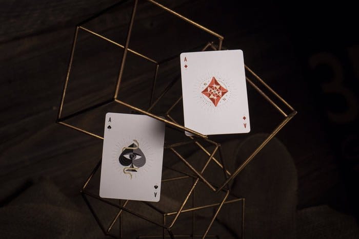 Theory 11 jeu de cartes à jouer National
