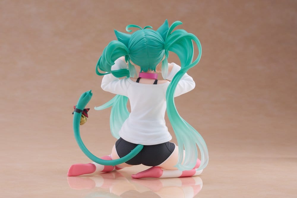 Hatsune Miku statuette PVC Desktop Cute Figure Hatsune Miku Cat Ear T-Shirt Ver. 13 cm