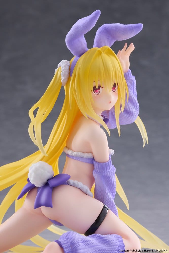 To Love-Ru Darkness figurine PVC MOFLOCK Golden Darkness (Fluffy Bunny Ver.) 13 cm