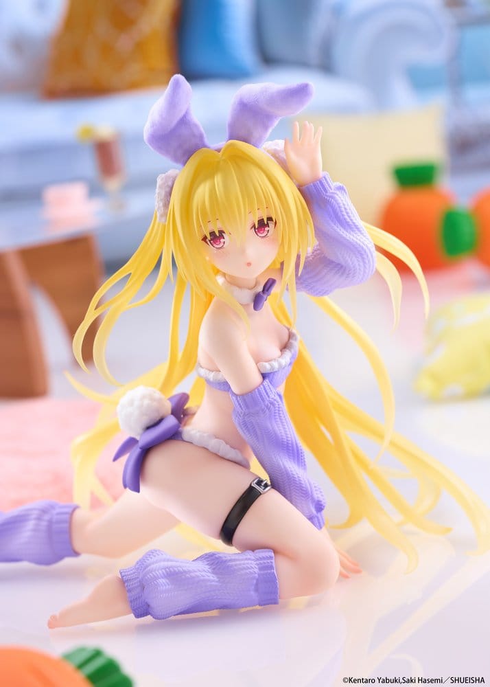 To Love-Ru Darkness figurine PVC MOFLOCK Golden Darkness (Fluffy Bunny Ver.) 13 cm