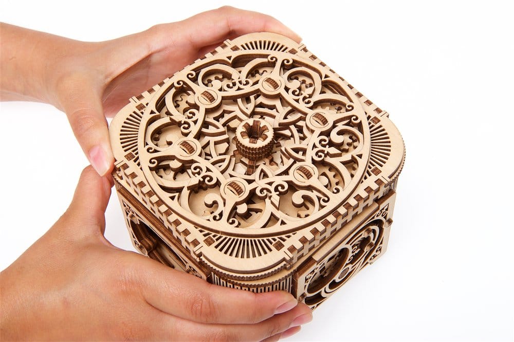 Ugears maquette en bois Boîte à trésor