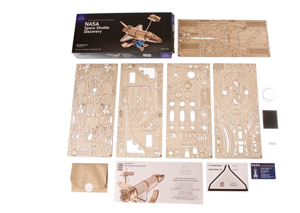 NASA maquette en bois Space Shuttle Discovery
