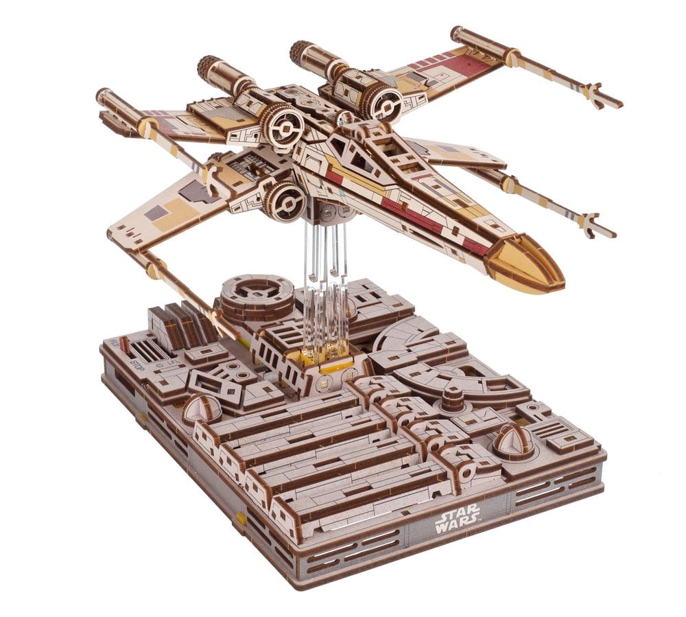 Star Wars maquette en bois Luke Skywalker's X-Wing Starfighter