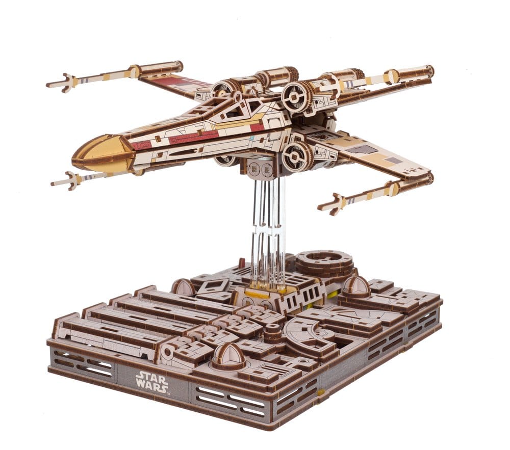 Star Wars maquette en bois Luke Skywalker's X-Wing Starfighter