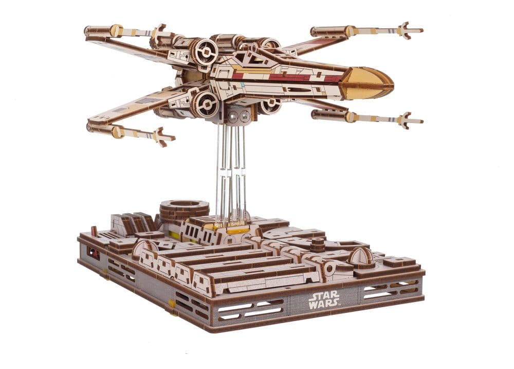 Star Wars maquette en bois Luke Skywalker's X-Wing Starfighter