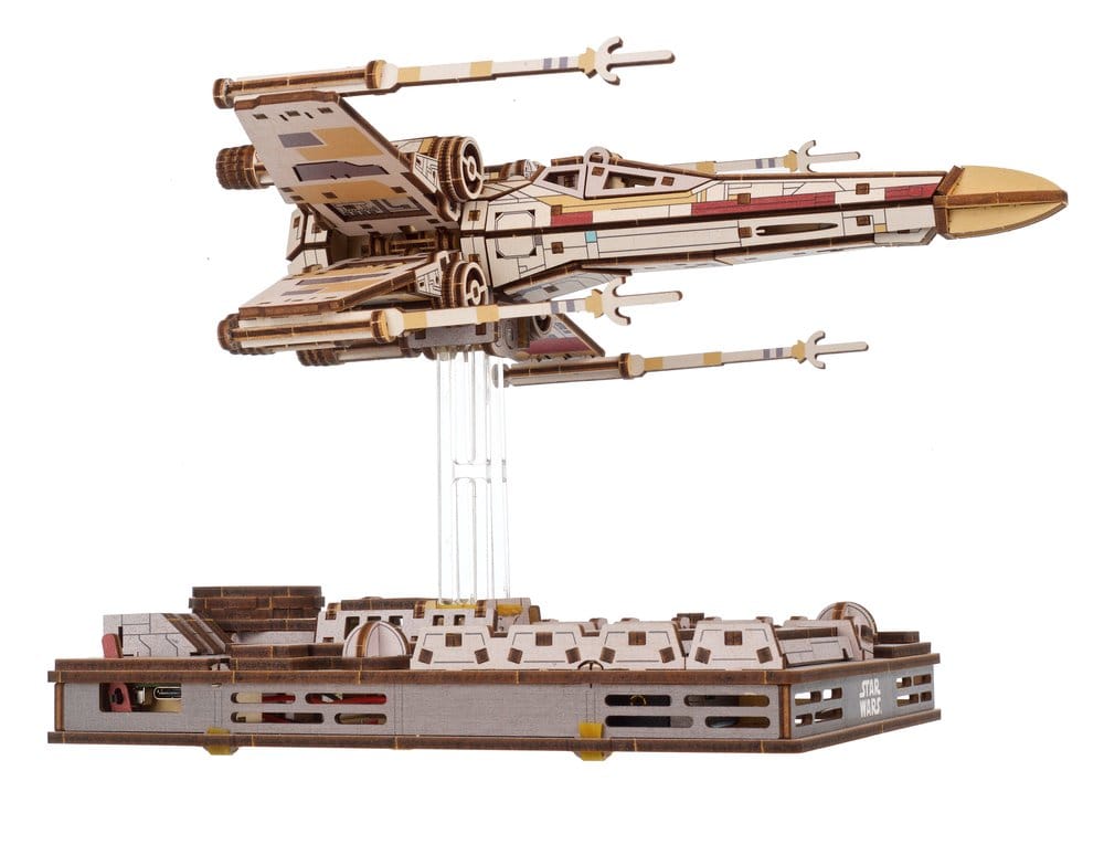 Star Wars maquette en bois Luke Skywalker's X-Wing Starfighter