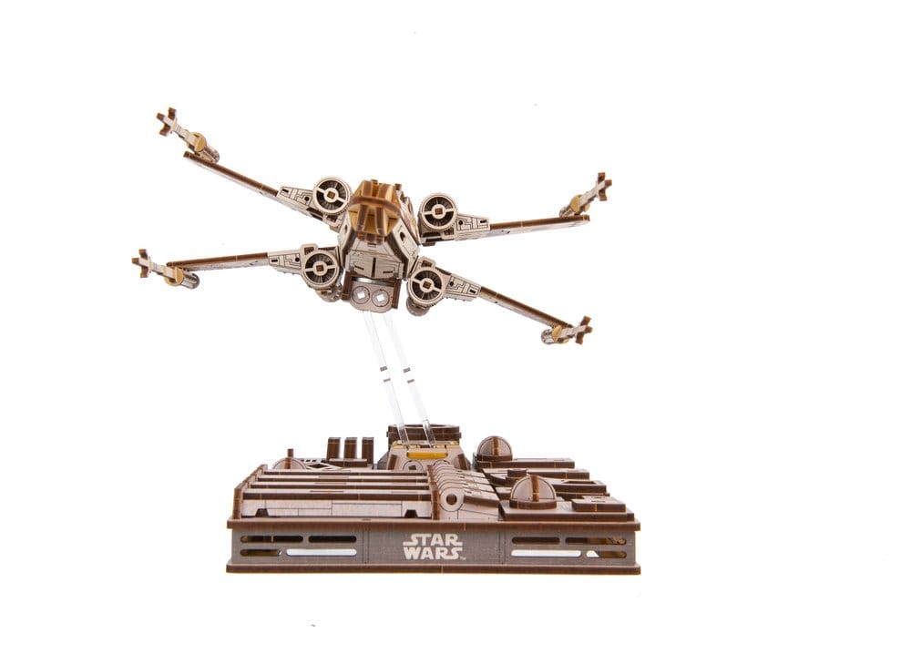 Star Wars maquette en bois Luke Skywalker's X-Wing Starfighter