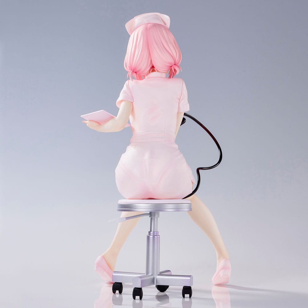 To Love-Ru Darkness statuette PVC Momo Belia Deviluke Nurse Cos 22 cm