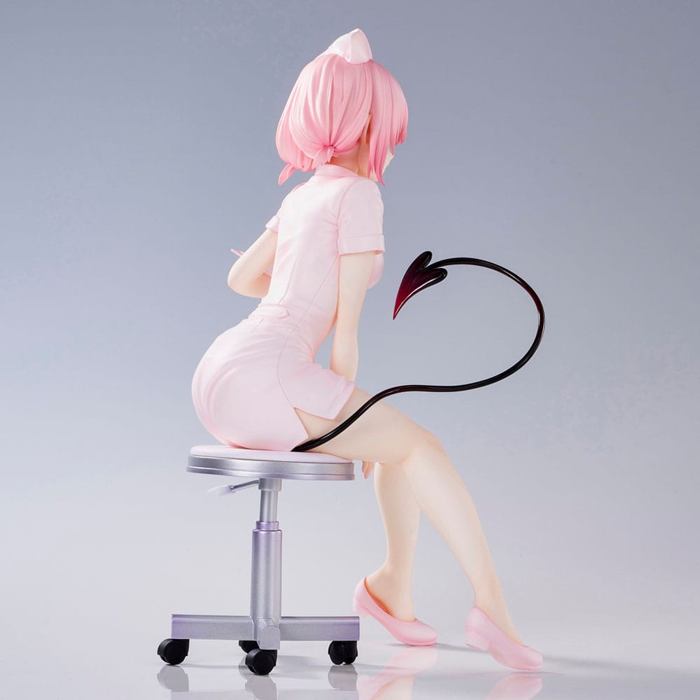 To Love-Ru Darkness statuette PVC Momo Belia Deviluke Nurse Cos 22 cm