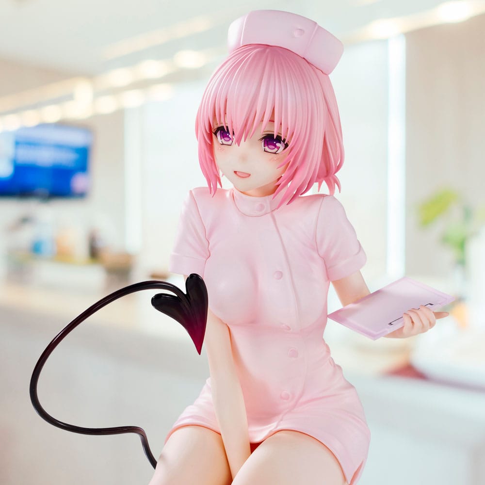 To Love-Ru Darkness statuette PVC Momo Belia Deviluke Nurse Cos 22 cm