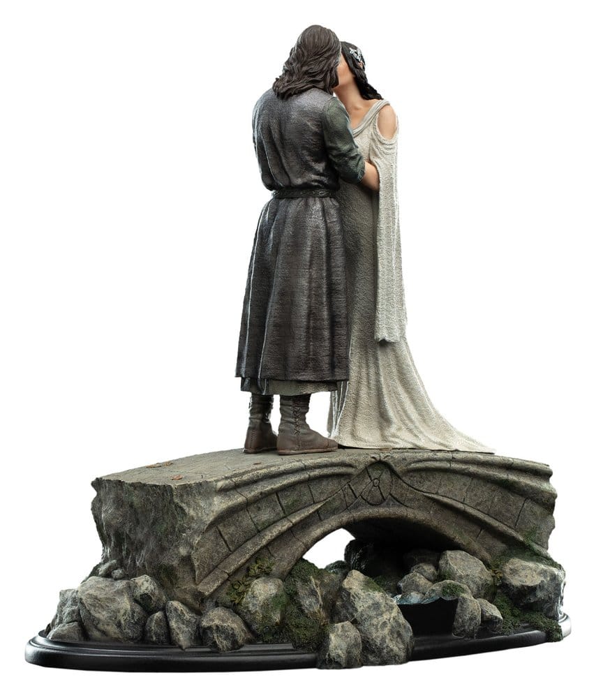 Le Seigneur des Anneaux statuette Aragorn & Arwen 24 cm