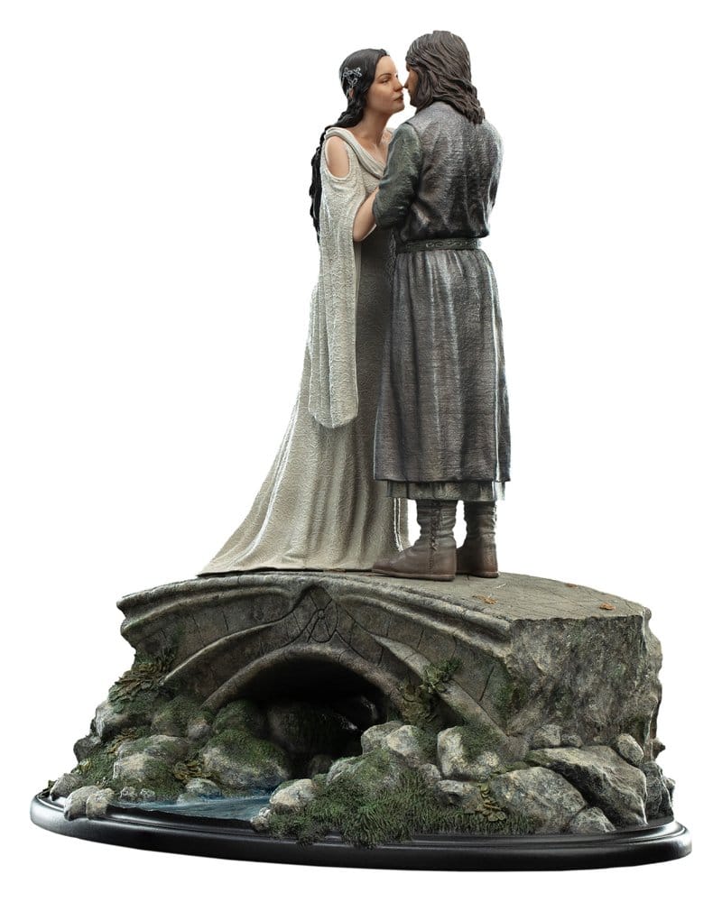 Le Seigneur des Anneaux statuette Aragorn & Arwen 24 cm