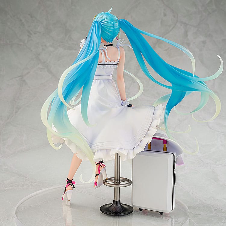 Hatsune Miku GT Project Original PVC 1/7 Vacation Style Ver. 24 cm