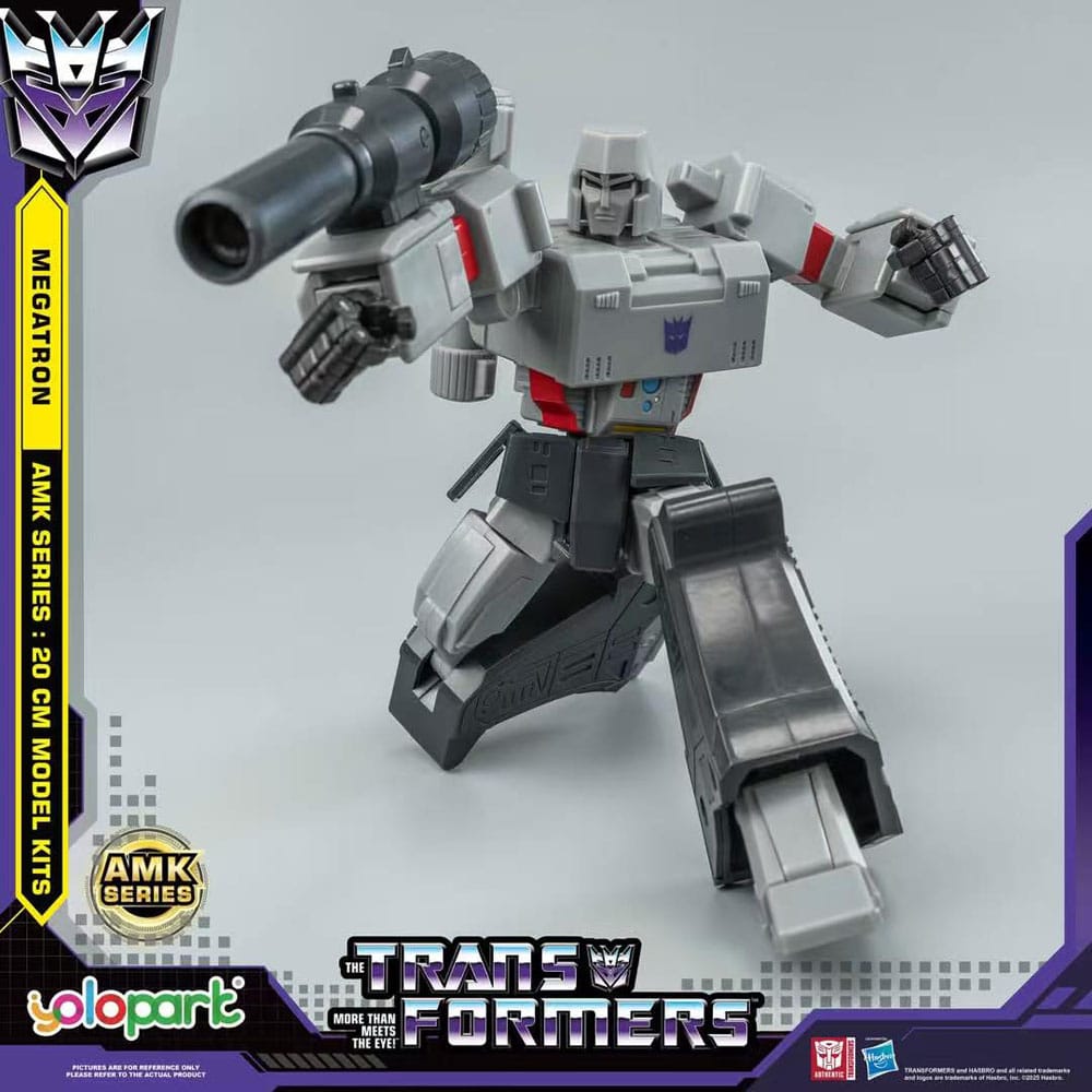 Transformers Generation One figurine Plastic Model Kit AMK Series Megatron 20 cm