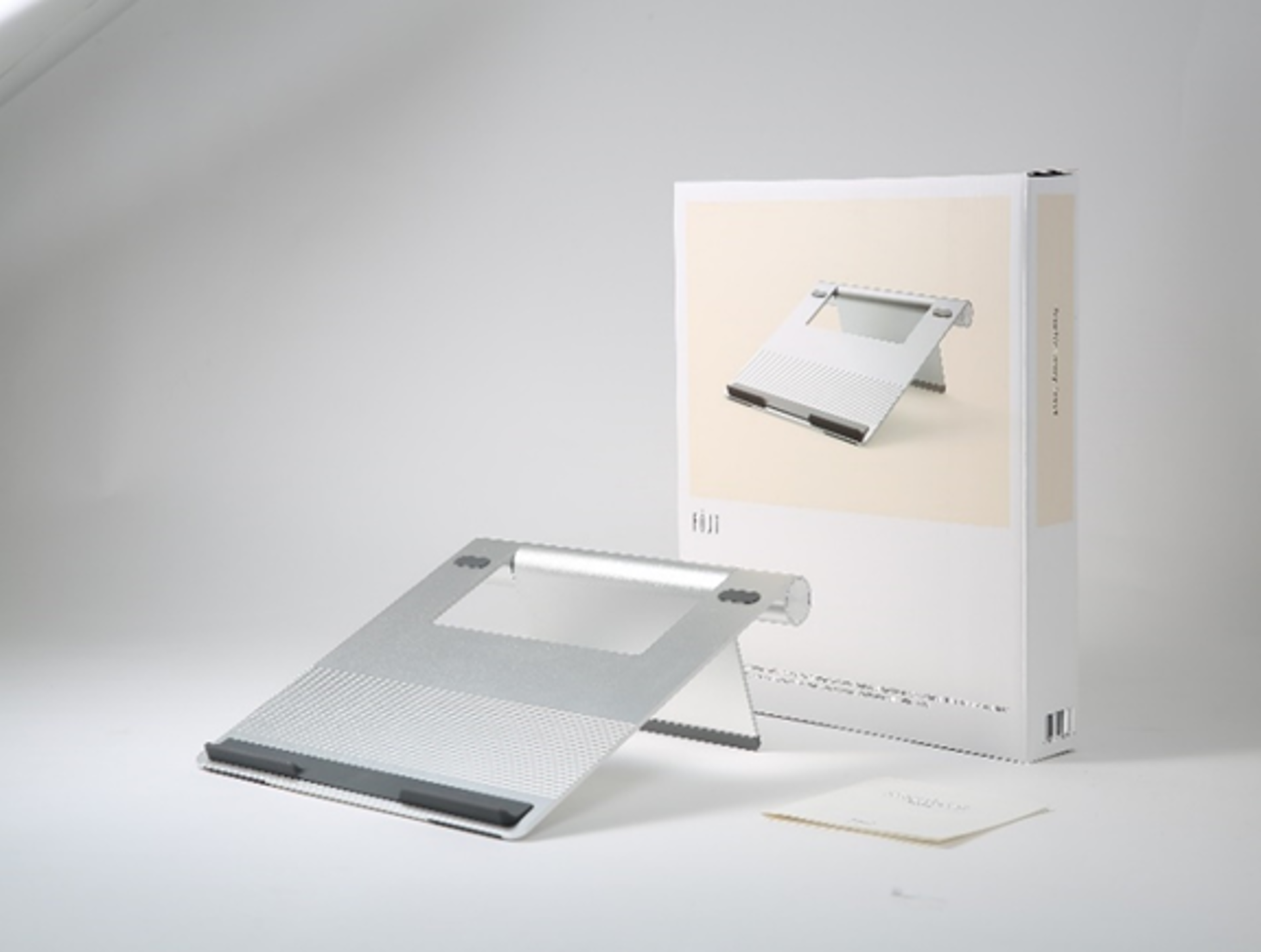 POUT - EYES3 "Support pour ordinateur portable en aluminium" Argent - flash vidéo