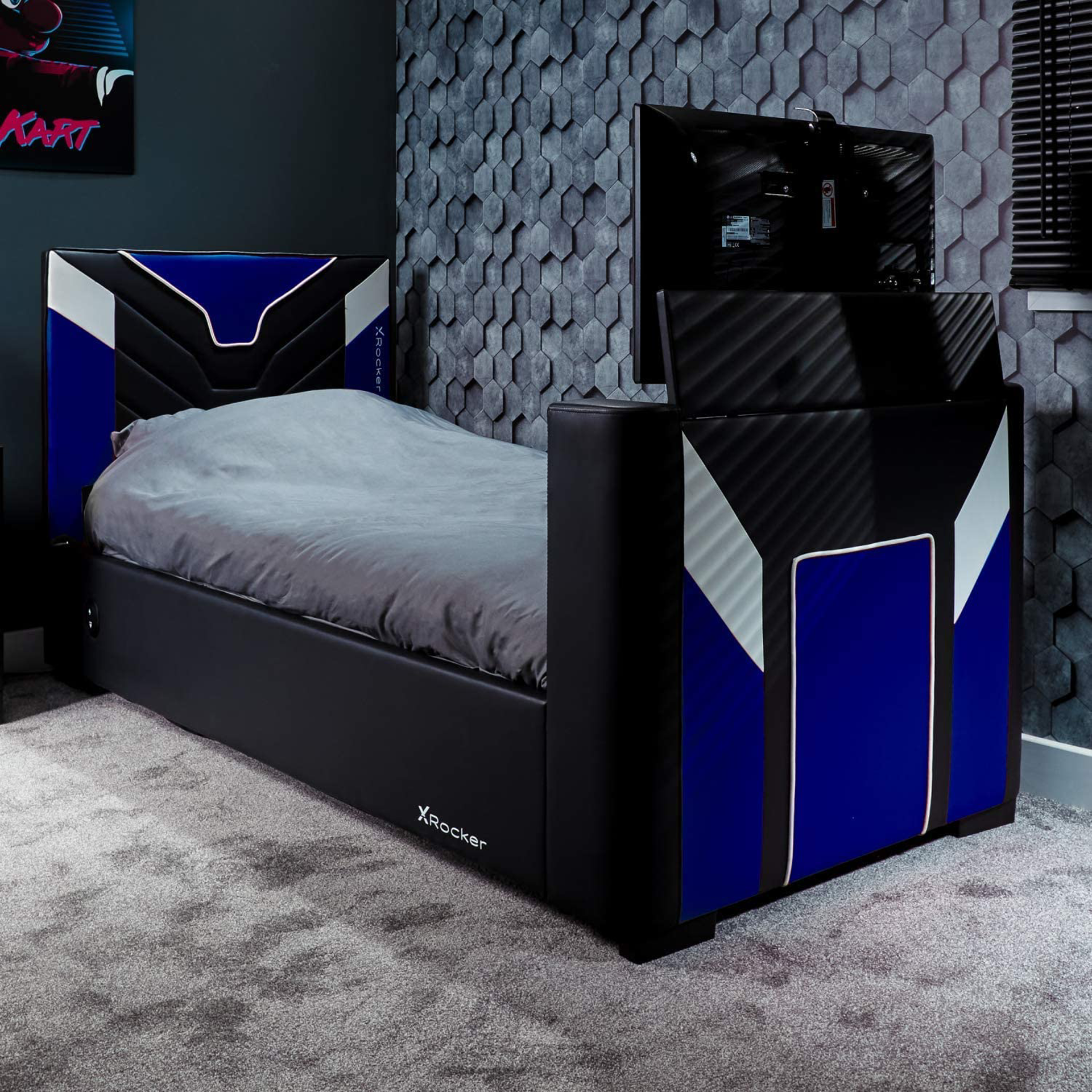 X Rocker - Cerberus Red TV Lift Bed Single - flash vidéo