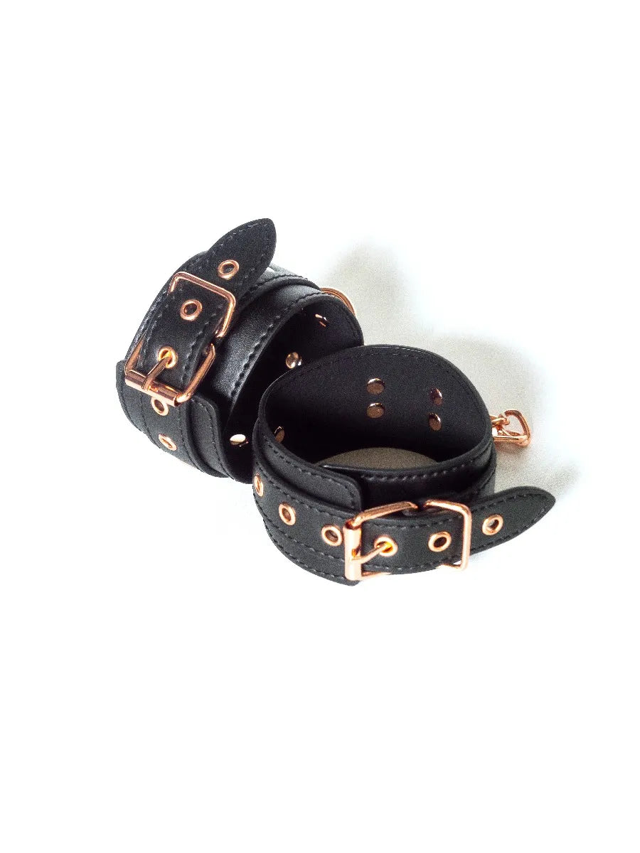 Menottes Poignets BDSM Mat - flash vidéo