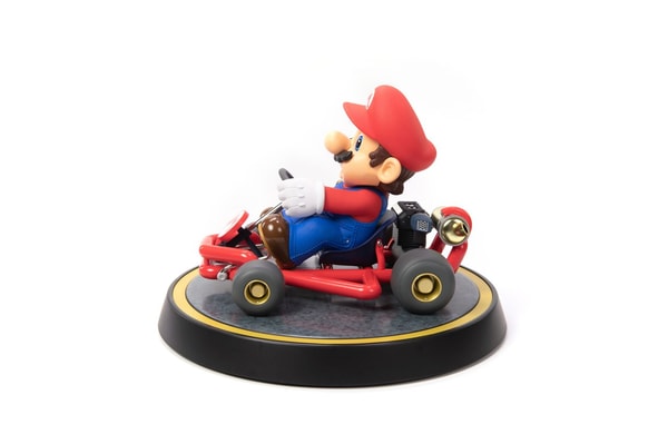 First 4 Figures - Mario Kart - Mario Statue Edition Standard 19cm - flash vidéo