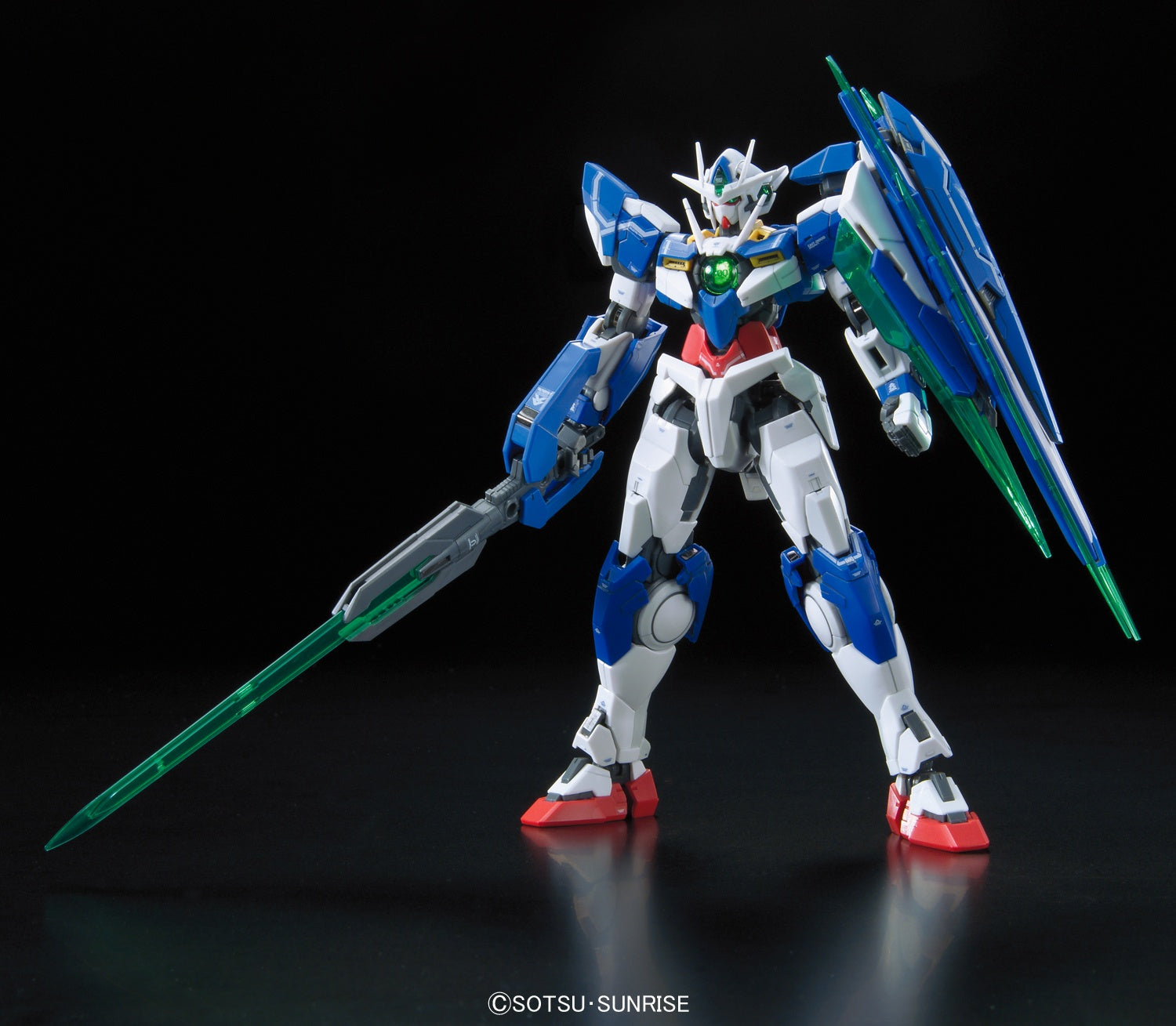 Gunpla - Mobile Suit Gundam 00 - RG 1/144 - GNT-0000 00 QAN[T] Model Kit - flash vidéo