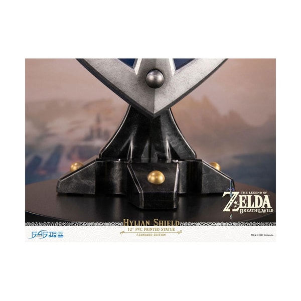 First 4 Figures - The Legend of Zelda : Breath of the Wild - Bouclier Hylien Statue Edition Standard 29cm - flash vidéo