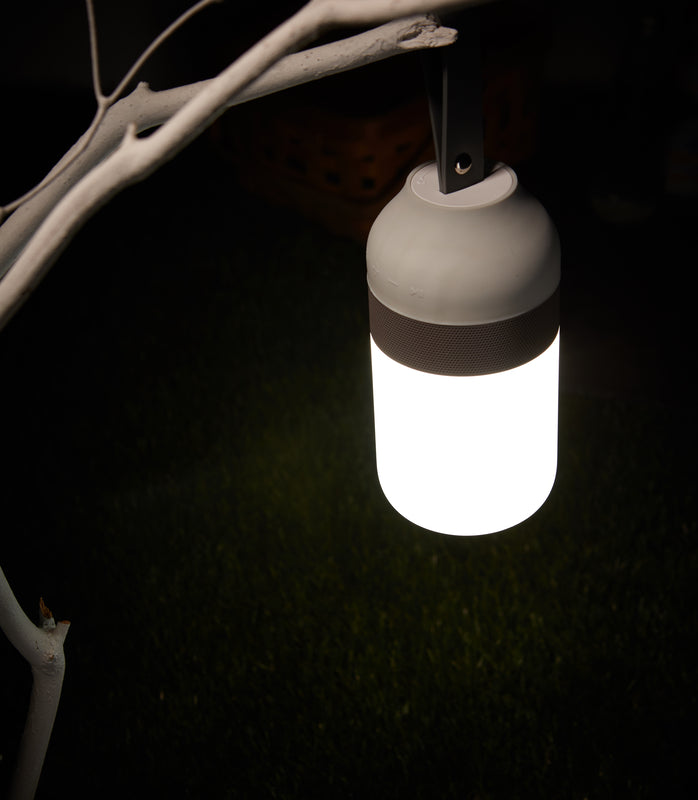 POUT - EARS2 "Enceinte Bluetooth extérieure portable avec LED Lanterne" Gris