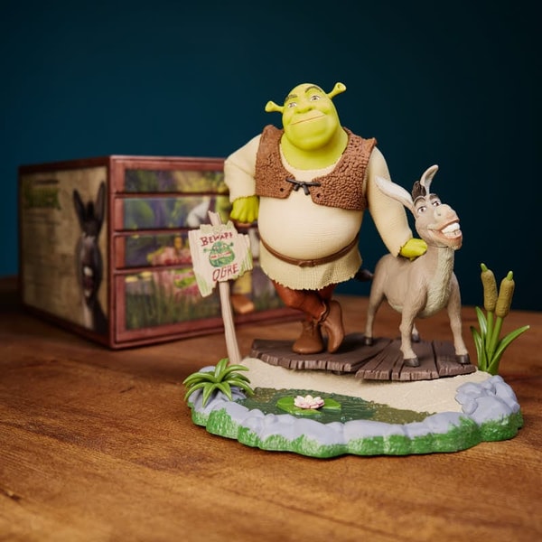 DreamWorks - Shrek - Calendrier de l'Avent 24 jours (Figurine Shrek à monter)