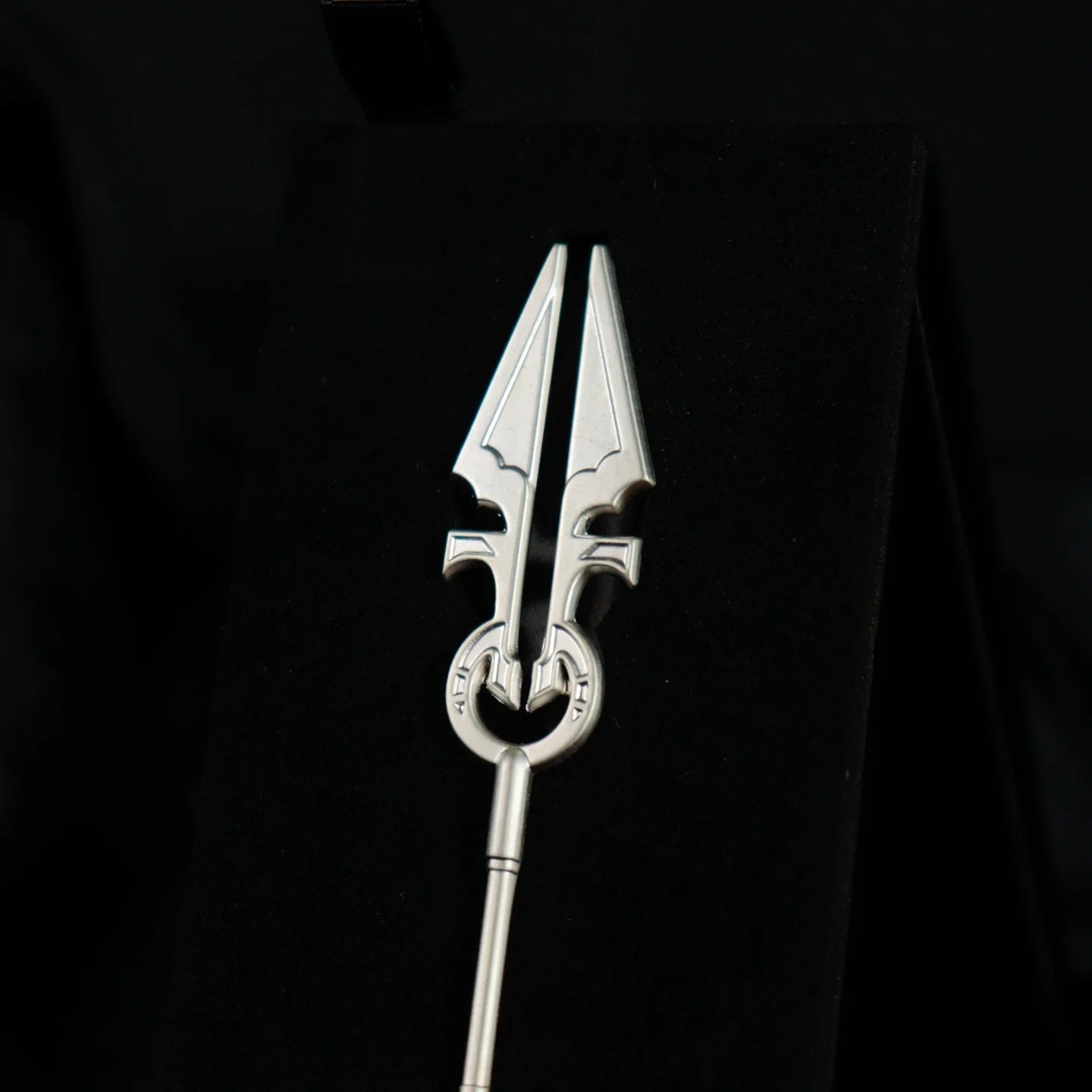 Magic: the Gathering - Mini réplique de la Lance d'argent de lune en argent plaqué