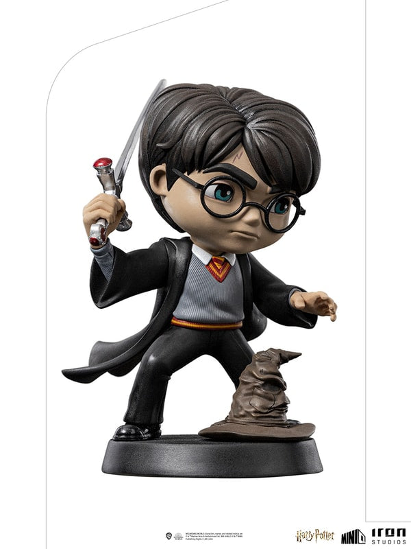 Iron Studios - MiniCo - Harry Potter and the Chamber of Secrets - Harry Potter with Sword of Gryffindor Statue 15cm