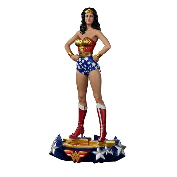 Iron Studios - Arts Scale 1/10 - DC Comics - Wonder Woman - Wonder Woman (Lynda Carter) Statue 23cm - flash vidéo
